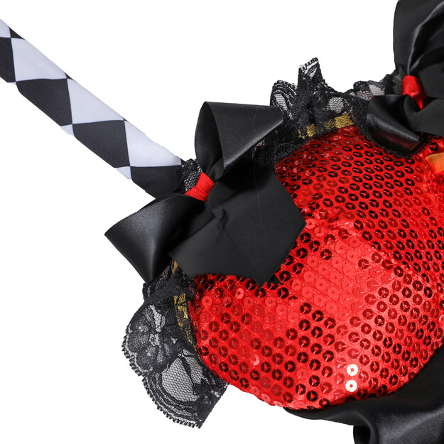 Dāmu kleita ar sirdīm sievietēm