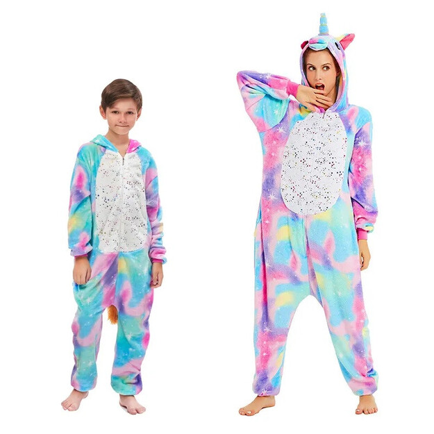 Magiški vienaragiai pliušiniai kostiumai vaikams ir suaugusiems: Apsupti žavesio!