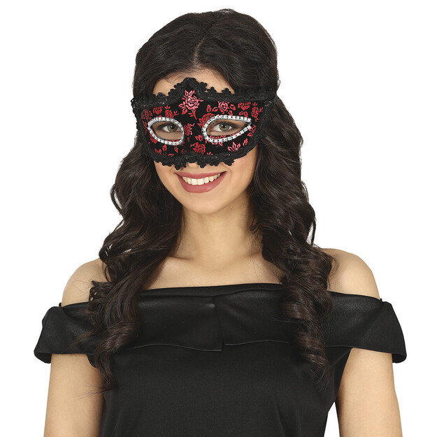 Juodai raudona kaukė