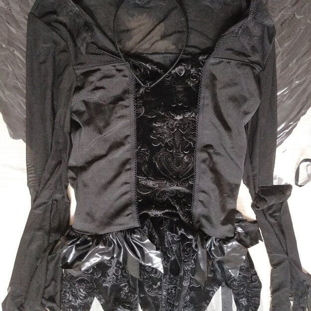 Lumoava Tumma Enkelin Asu Naisille