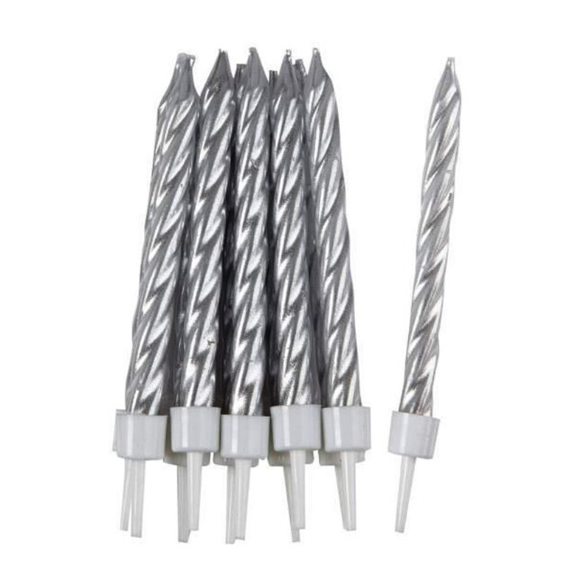 Hopeakoristeiset kynttilät