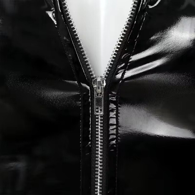 Juoda suknelė moterims