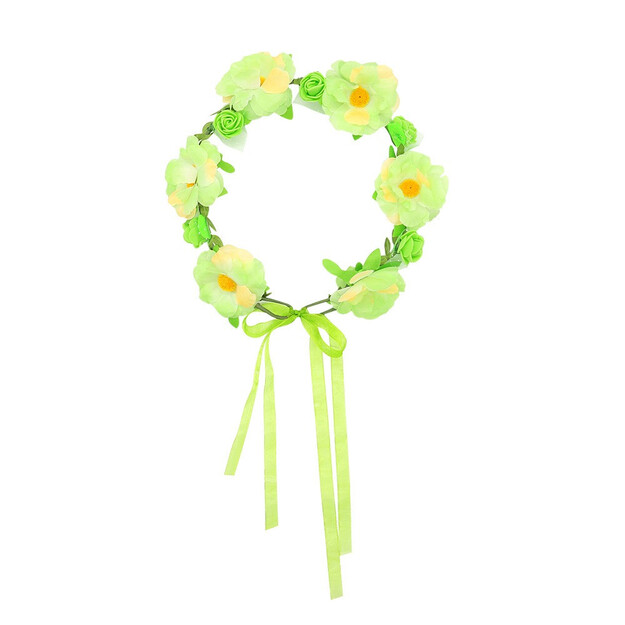 Blossom Your Style: Stunning Floral Hair Accessories